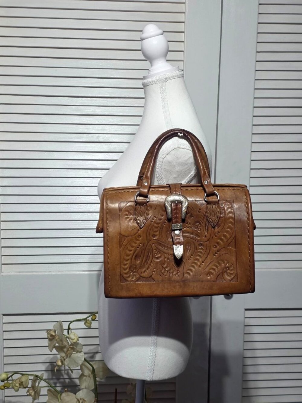 Vtg Force Ten Women's Tan Leather Classic Hand-Tooled Doctor’s Bag Purse 3929